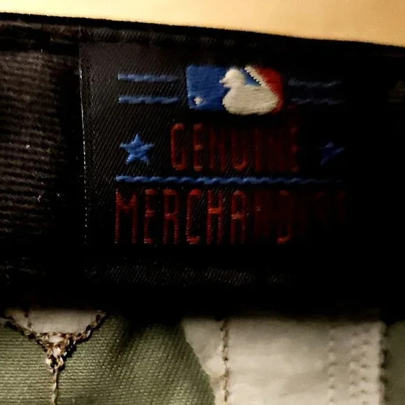 New Era Vintage Boston Red Sox Green Camouflage Velvet Embroidered Skyline Hat - Picture 9 of 11